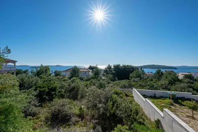 House 202 m², Rogoznica - quiet location and open sea view - 7