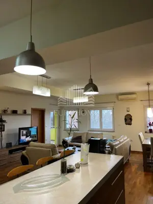 RETFALA, Furnished three-bedroom apartment, elevator, garage, 125 m²