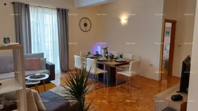 Haus mit wunderschönem Blick auf die Berge, Terrasse, Garten, Grill und Privatparkplatz. - 4