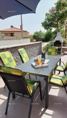 Haus mit wunderschönem Blick auf die Berge, Terrasse, Garten, Grill und Privatparkplatz. - 18