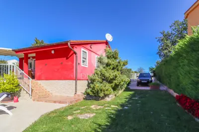 Haus zum Kauf in Rovinj, 77 m² - 2