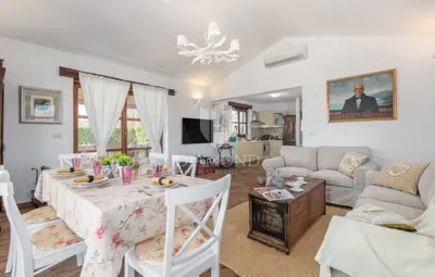 House 144 m², Poreč - pool and landscaped yard - 3
