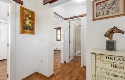 House 144 m², Poreč - pool and landscaped yard - 10