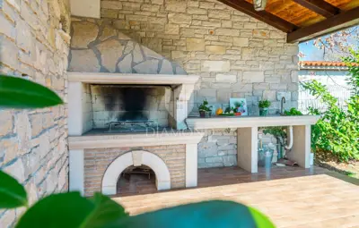 House 144 m², Poreč - pool and landscaped yard - 11