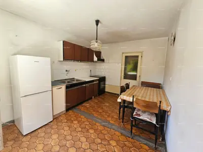 Wohnung 59 m², Kaštanjer Pula, ruhige Straße in der Nähe des Zentrums - 16