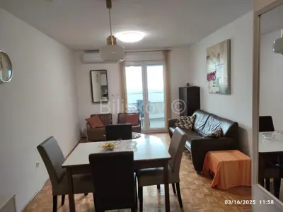 Stan 71 m², Bol, Split - renoviran i klimatiziran - 2