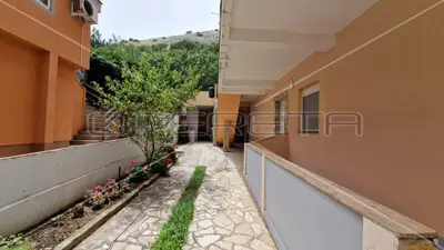 Apartmanski objekt 363 m², Bošana - 180 m od plaže - 15