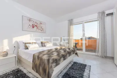 House with a pool and apartments in the quiet part of Rogoznica - 9