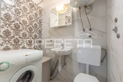House with a pool and apartments in the quiet part of Rogoznica - 17