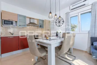 House with a pool and apartments in the quiet part of Rogoznica - 3