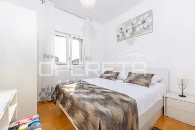 House with a pool and apartments in the quiet part of Rogoznica - 16