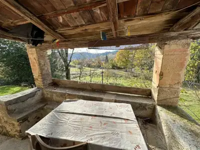 Kuća 250 m², Cerovlje - istarska stancija i okućnica 11.000 m² - 8