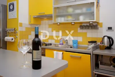 Wohnung 61,8 m², Pula Centar - 2 Zimmer, Balkon und Parkplatz - 8