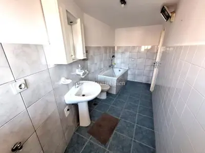 Kuća 180 m², Krk - pogled na more i garaža - 20