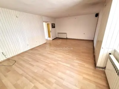 Kuća 180 m², Krk - pogled na more i garaža - 17