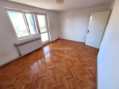 Kuća 180 m², Krk - pogled na more i garaža - 22