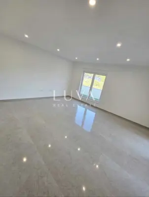 Stan 90 m², Vodice - novogradnja s vrtom i bazenom - 6