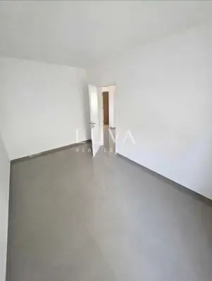 Stan 90 m², Vodice - novogradnja s vrtom i bazenom - 11