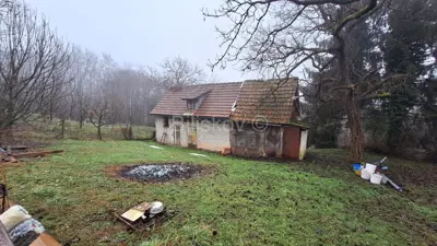 House 75 m², Samobor - three apartments and an outbuilding - 3