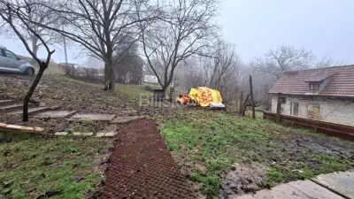 House 75 m², Samobor - three apartments and an outbuilding - 4