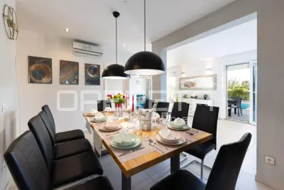 Kuća 344,88 m², Mimice - 50 m od mora i pogled na otoke - 10