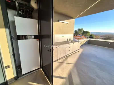 Furnished penthouse in a new building - 5