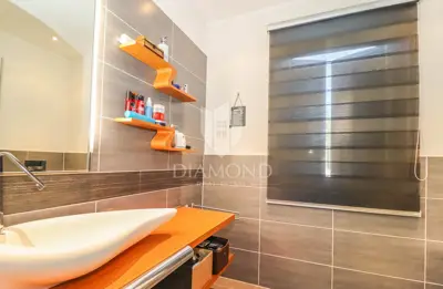 Haus 400 m², Rovinj - ruhige Straße und Grundstücksfläche - 14