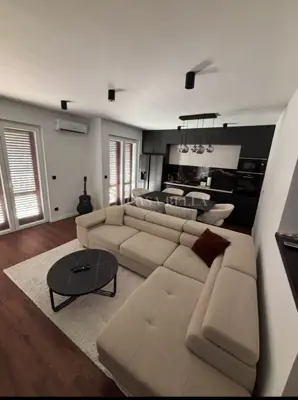 Stan, Palit na Rabu, 3 sobe, balkon i vrt