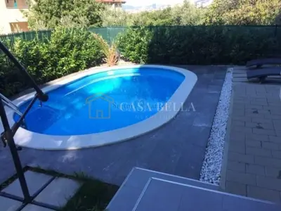 Kostrena, 65 m², 2 Zimmer + Wohnzimmer, 150 m² Gartenfläche - 4