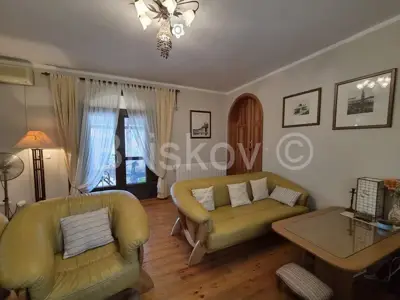 Brač, Supetar, freistehendes zweistöckiges Haus zu verkaufen - 13