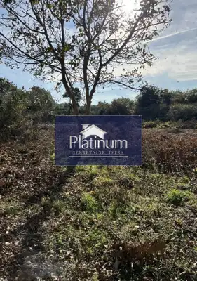 Istra, Ližnjan, građevinsko zemljište 929 m²