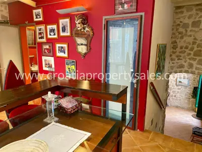 Apartment 114 m², Šibenik - center next to the cathedral