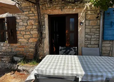 Steinhaus 85 m², Rovinj - renoviert und authentisch