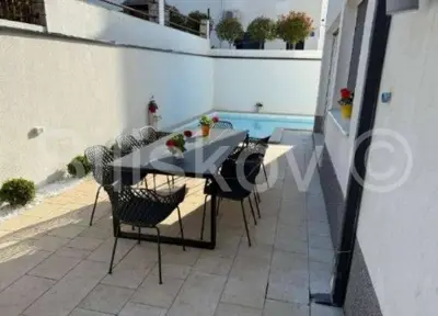 Haus 200 m², Okrug Gornji, Meerblick und Privatsphäre - 9