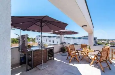 Haus 200 m², Okrug Gornji, Meerblick und Privatsphäre - 13