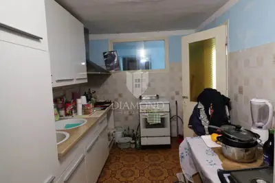 Kuća 300 m², Rovinj okolica - 4 spavaće sobe - 2