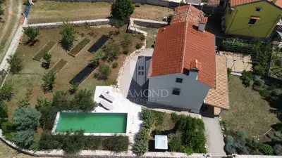 Kuća u autohtonom stilu sa pogledom na more - 6