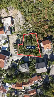 Building plot 696 m², Dramalj - quiet location near the sea - 2
