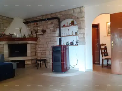 NOVIGRAD - Prodaja dva stana u obiteljskoj kući - 17