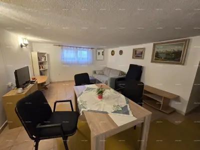 NOVIGRAD - Prodaja dva stana u obiteljskoj kući - 6