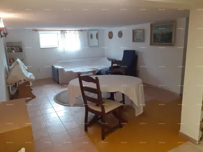 NOVIGRAD - Prodaja dva stana u obiteljskoj kući - 5