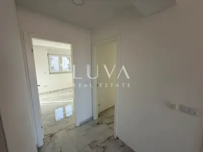 Stan 165,4 m², Makarska - pogled na more i lođe - 8