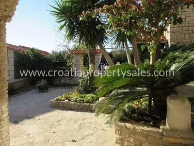Haus, Brač, 190 m², 1 100 000 € - 4