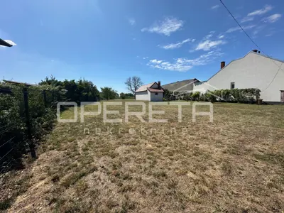 Grundstück 6.893 m², Pustakovec bei Čakovec, ruhige Straße - 4