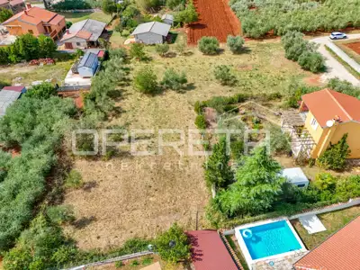 Istra, Kaštelir - building plot for 3 houses with pools - 6