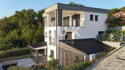 Haus 240 m², Omišalj - 25 m vom Meer und Zugang zum Strand