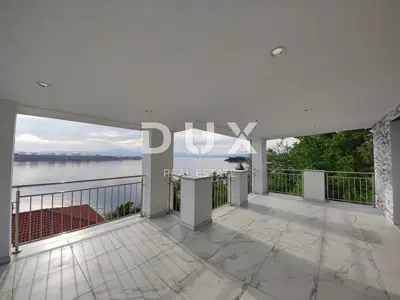 Haus 240 m², Omišalj - 25 m vom Meer und Zugang zum Strand - 10