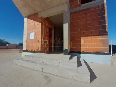 Vila 228,6 m², Vodnjan - bazen i pogled na more - 18