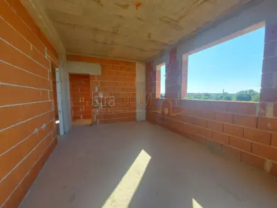 Vila 228,6 m², Vodnjan - bazen i pogled na more - 20