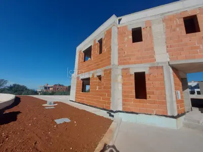 Vila 228,6 m², Vodnjan - bazen i pogled na more - 16